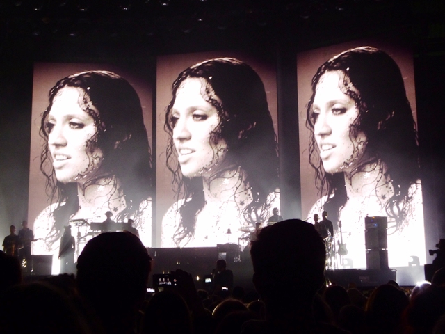 Jess Glynne in concert